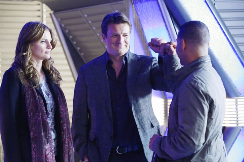 L-R: Kate Beckett (Stana Katic), Richard Castle (Nathan Fillion) – Bild: port.hu