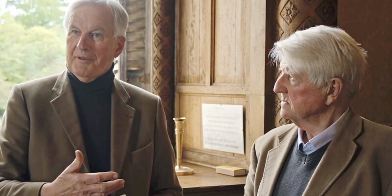 Michel Barnier (links) verhandelte für die EU den Austritt. Boris Johnsons Vater Stanley ist inzwischen französischer Staatsbürger. Beide hoffen auf eine Wieder-Annäherung. – Bild: ORF/​Siecle Productions