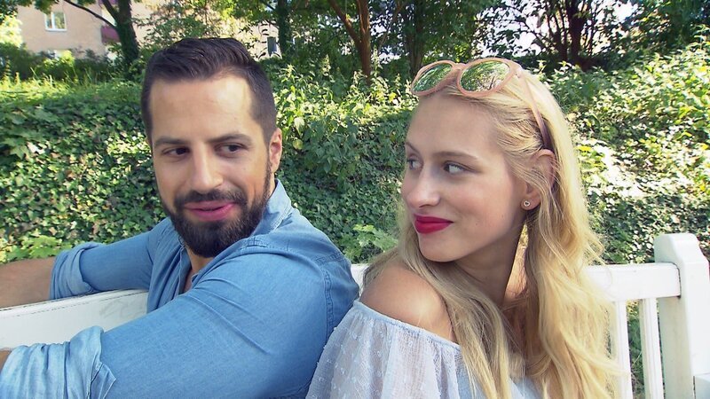 Sophie und Basset – Bild: Mediengruppe RTL