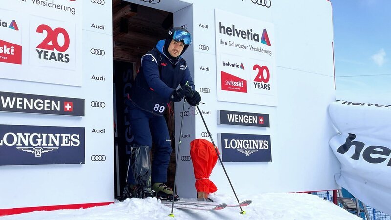 Tobias Müller steht im Starthaus der Lauberhorn-Abfahrt. – Bild: SRF