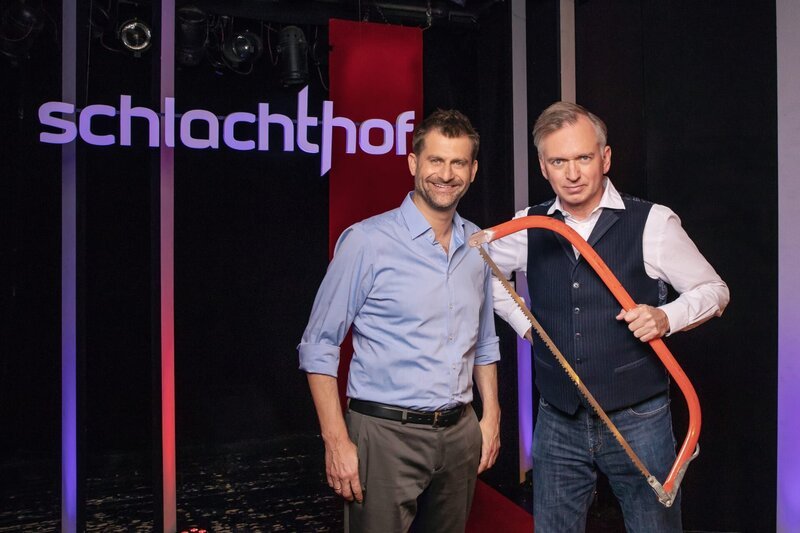 Von links: Michael Altinger und Christian Springer. – Bild: BR/​Markus Konvalin