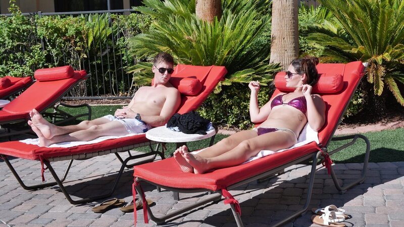 L-R: Brandon und Julia. – Bild: Discovery Communications, LLC