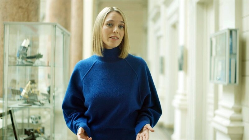 Mariella Gittler in der Universitätssternwarte Wien. – Bild: RAN Film /​ ORF
