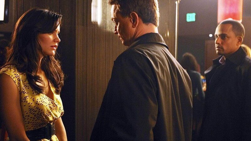 Anhand eines Fotos gelingt es Detective Mac Taylor (Gary Sinise, M.) und Dr. Sheldon Hawkes (Hill Harper), die verdächtige Dana Melton (Katharine McPhee) aufzuspüren. – Bild: TVNOW / CBS Anhand eines Fotos gelingt es Detective Mac Taylor (Gary Sinise, M.) und Dr. Sheldon Hawkes (Hill Harper), die verdächtige Dana Melton (Katharine McPhee) aufzuspüren. – Bild: TVNOW / CBS