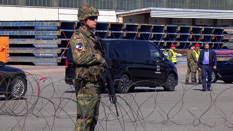 Die Bundeswehr übt den NATO-Bündnisfall, die schnelle Verlegung von Truppen und Material an die Ostflanke der NATO. +++ Die Verwendung des sendungsbezogenen Materials ist nur mit dem Hinweis und Verlinkung auf RTL+ gestattet. +++ – Bild: RTL