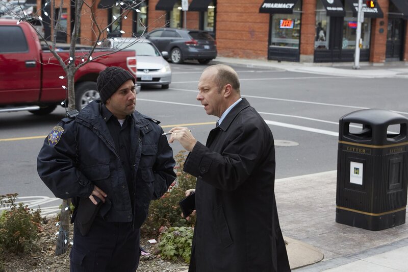 Oakland policeman and a detective – Bild: Arrow International Media Lizenzbild frei