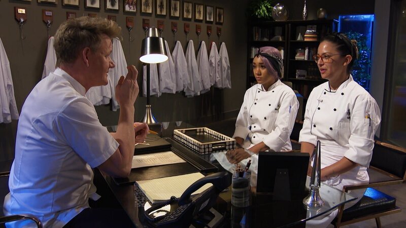 Gordon Ramsay  (li.) – Bild: ITV Studios Limited 2021 All Rights Reserved. Lizenzbild frei