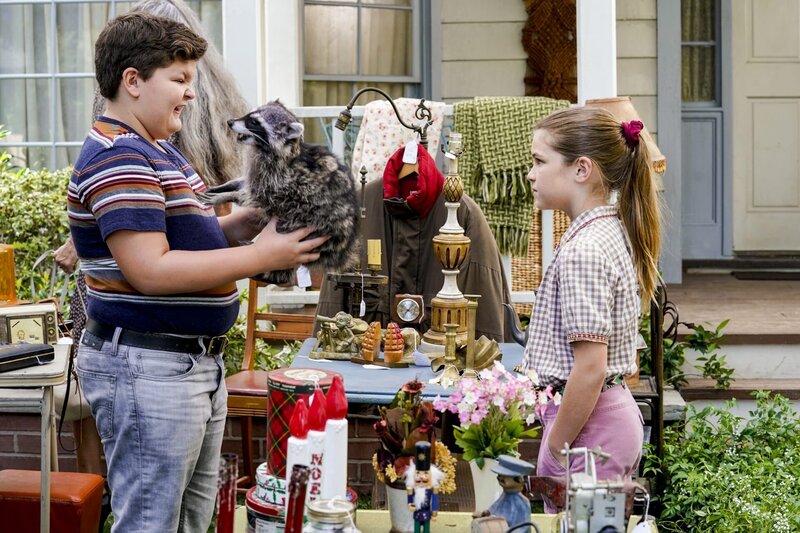 Billy (Wyatt McClure, l.); Missy (Raegan Revord, r.) – Bild: CBS Broadcasting, Inc.