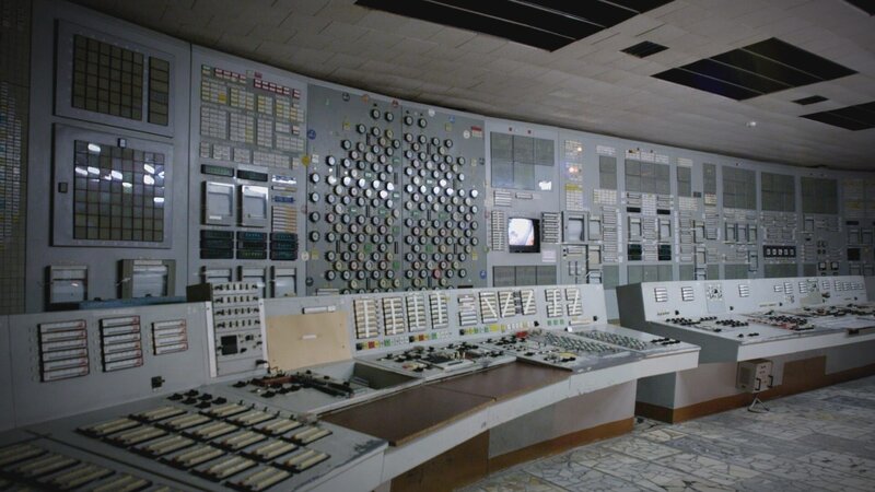 Kontrollraum in Atomkraftwerk Tschernobyl. – Bild: ZDF