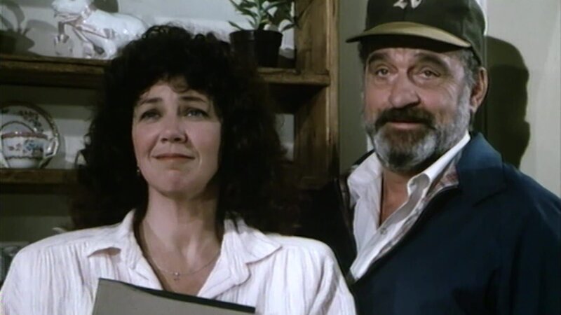 Flucht in den Traum Mark (Victor French) und Lorraine (Jane Daly) schmieden Pläne. – Bild: Bibel TV