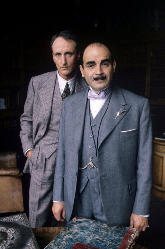 Hugh Fraser (Captain Haistings), David Suchet (Hercules Poirot). – Bild: ORF III