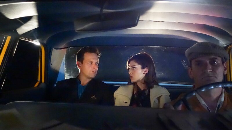 L-R: Dan Logan (Josh Charles), Virginia Johnson ( Lizzy Caplan ) – Bild: AXN White