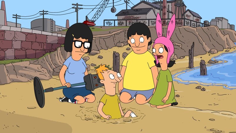 Gehen auf Schatzsuche in einer alten Caffrey Taffy-Fabrik: Louise (r.), Gene (2.v.r.), Tina (l.) und Ollie (2.v.l.) … – Bild: Fox and its related entities