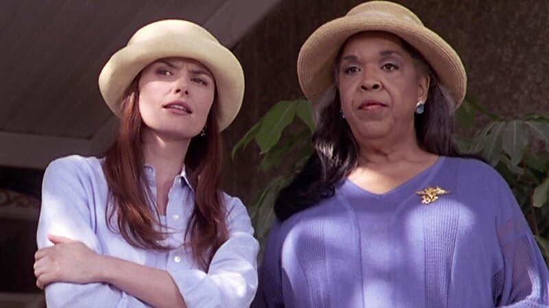 Monica (Roma Downey), Tess (Della Reese) – Bild: CBS Studios International