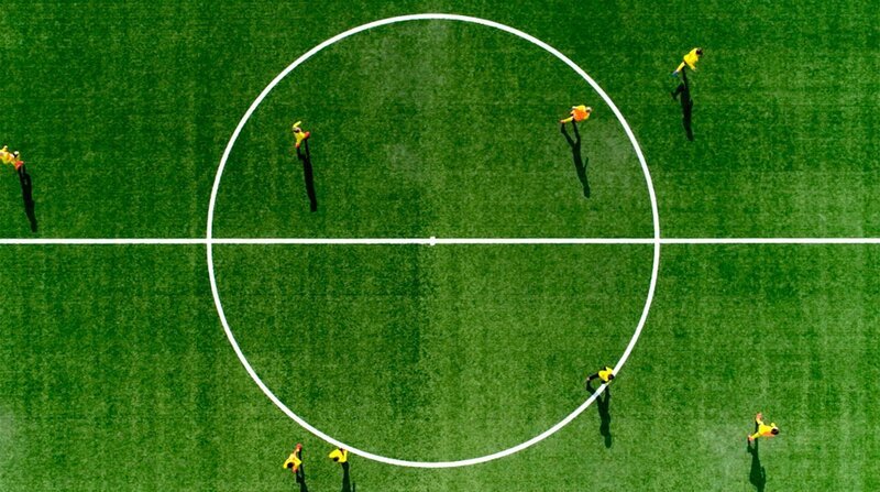 Trainingsplatz der Borussia Dortmund. – Bild: WDR/CORSO Film – und Fernsehprod / ZDF und WDR/CORSO Film – und Fer Trainingsplatz der Borussia Dortmund. – Bild: WDR/CORSO Film – und Fernsehprod / ZDF und WDR/CORSO Film – und Fer