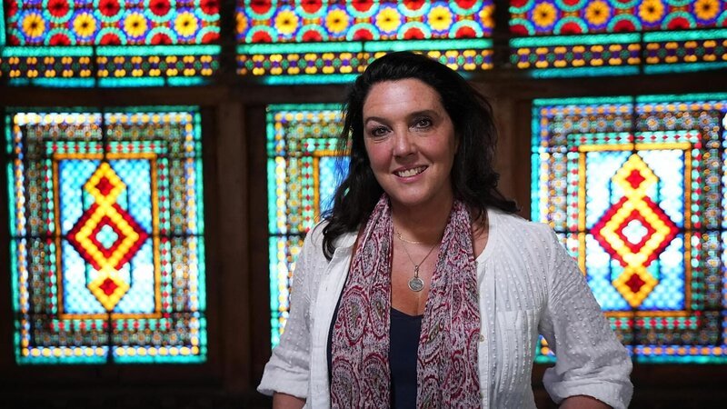 Bettany Hughes in Shaki Palace, Shaki, Azerbaijan – Bild: Unknown