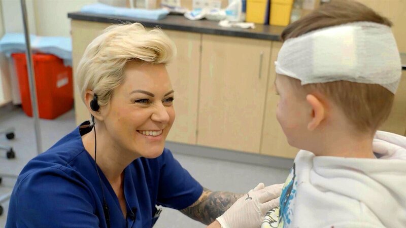 Doc Caro und Patient Noah – Bild: RTL