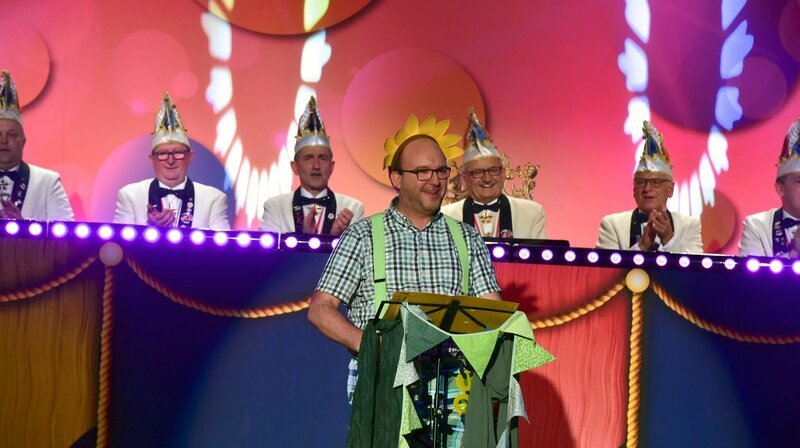 Marcus Leitschuh als „FulleFischer“. – Bild: HR/​Norbert Klöppel
