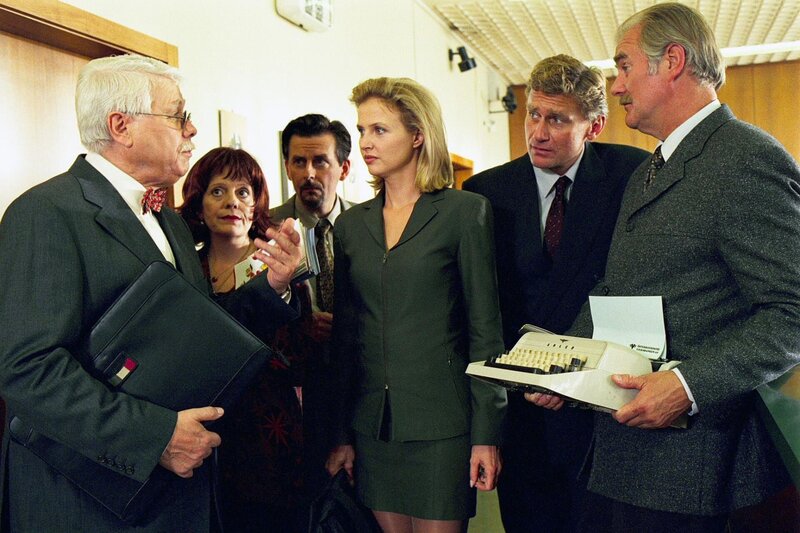 Die Ehre der Strizzis – Bild: ORF/​Cine Vista/​Petro Domenigg