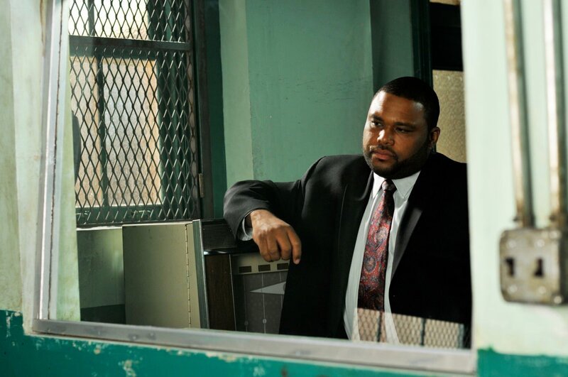 LAW & ORDER -- „Knockoff“ Episode 1906 -- Pictured: Anthony Anderson as Det. Kevin Bernard -- NBC – Bild: NBC Universal, Inc