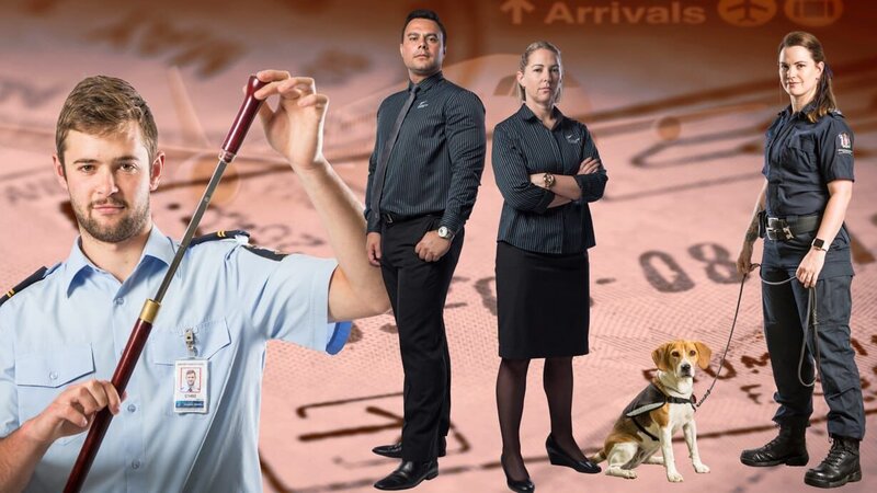 Versteckte Waffen? Keine gute Idee, wenn man nach Neuseeland einreisen will. – Bild: TV Alliance – TV A2 Media GmbH/​WeltN24 GmbH