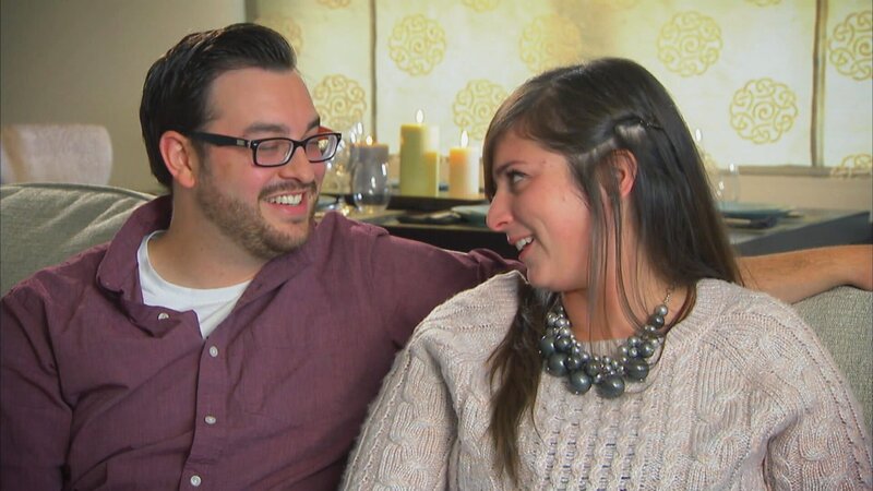 Ein Paar spricht über ihr Traumhaus – Bild: Warner Bros. Discovery