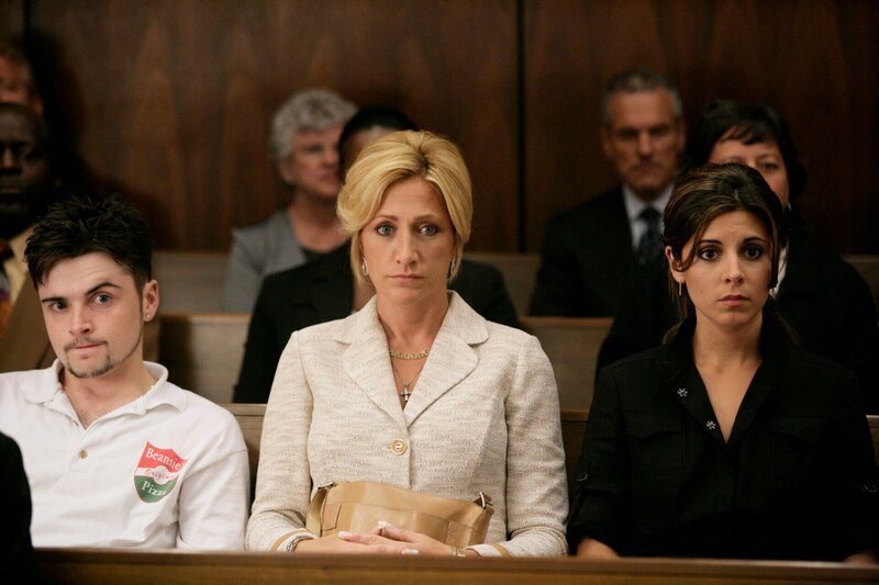 The Sopranos Season 6  Falco, Edie as Carmela Soprano Iler, Robert as Anthony Soprano, Jr. Sigler, Jamie-Lynn as Meadow Soprano  © Copyright 2000⁠–⁠2005 Home Box Office Inc. All Rights Reserved. – Bild: Copyright 2000⁠–⁠2005 Home Box Office Inc. All Rights Reserved.