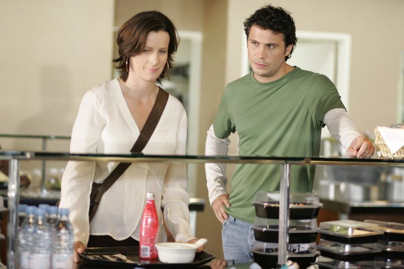 Brenda (Rachel Griffiths) mit Billy (Jeremy Sisto). – Bild: Sky Atlantic