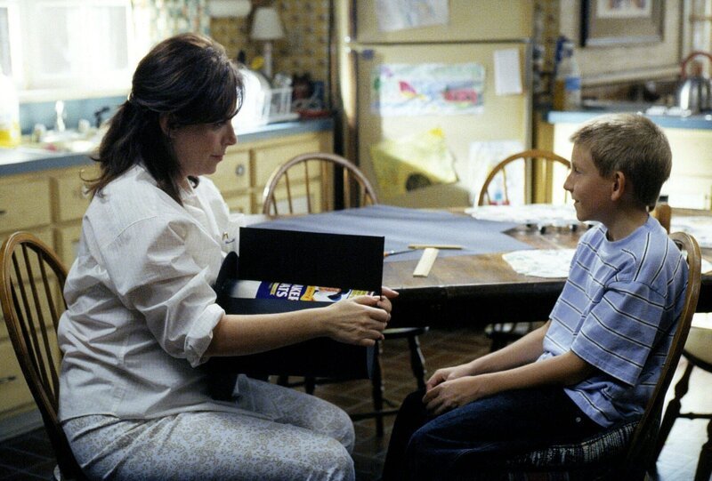 L-R: Lois (Jane Kaczmarek), Dewey (Erik Per Sullivan) – Bild: ORF/​Twentieth Century Fox Film Corporation