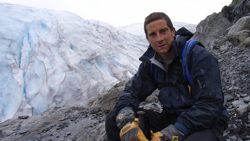Host Bear Grylls in Alaska. As seen in MAN VS. WILD. – Bild: Discovery Channel