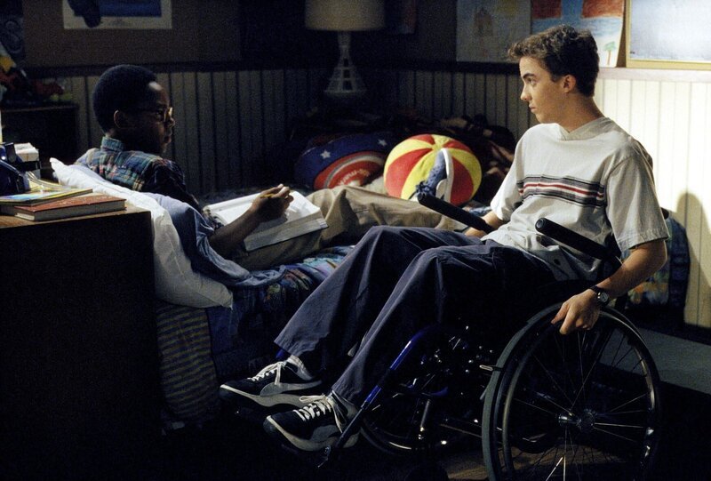 Immer wieder versucht Malcolm (Frankie Muniz, r.) seinem Freund Stevie (Craig Lamar Traylor, l.) zu vermitteln, dass man nicht alles so verbissen sehen sollte … – Bild: ORF 1