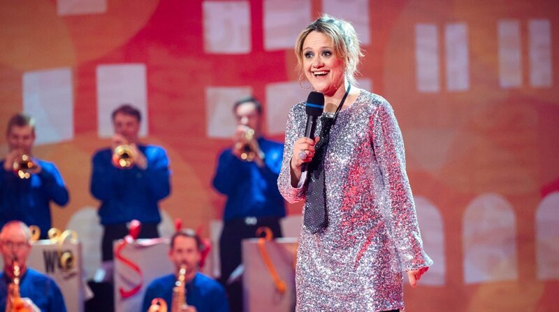 Endlich ist es wieder Zeit für „Westfalen haut auf die Pauke“, die TV-Gala aus dem Congress Saal der Halle Münsterland. – Mit dabei: Lisa Feller – Bild: WDR/​Ben Knabe