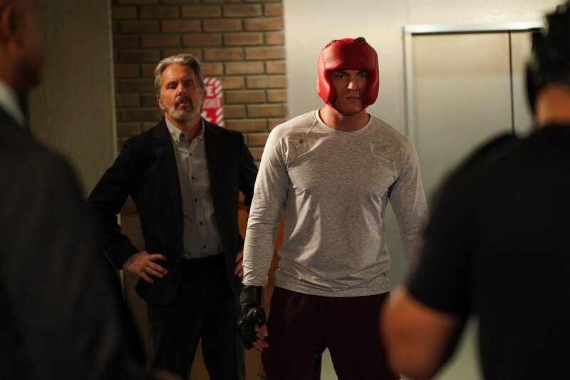 L-R: FBI Special Agent Alden Parker (Gary Cole), NCIS Special Agent Dale Sawyer (Zane Holtz). – Bild: Sonja Flemming /​ CBS /​ CBS ENTERTAINMENT