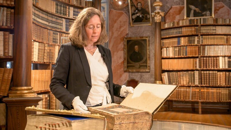 Kirchenhistorikerin Livia Neureiter. – Bild: ORF/ORF III/PRODUKTIONSRAUM Kirchenhistorikerin Livia Neureiter. – Bild: ORF/ORF III/PRODUKTIONSRAUM