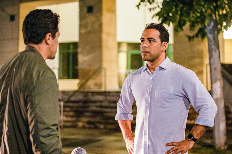 David Del Rio (Mateo), Victor Rasuk (Daniel). – Bild: ORF/​Universal/​ABC/​Laura Magruder