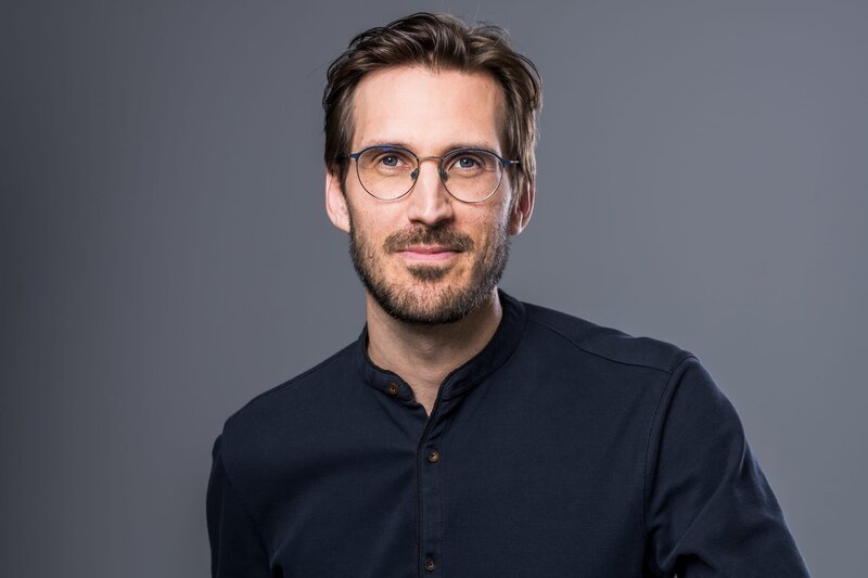 Yves Bossart – Moderator Sternstunde Philisophie – Bild: SRF/​Oscar Alessio