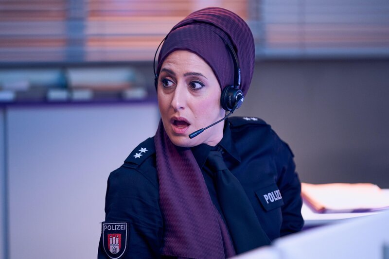 Yasemin (Demet Gül) – Bild: RTL /​ Frank Dicks