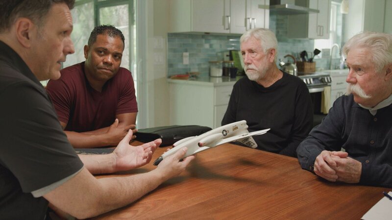 Jason O. Harris (2.v.l.) – Bild: THE HISTORY CHANNEL /​ A+E Networks