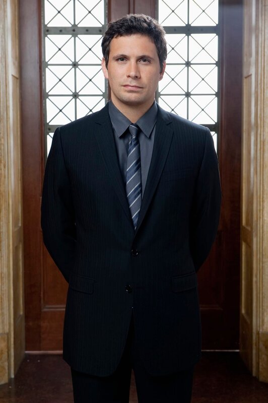 LAW & ORDER -- Pictured: Jeremy Sisto as Cyrus Lupo -- Photo by: Virginia Sherwood/​NBC – Bild: NBC Universal, Inc. /​ 13TH STREET