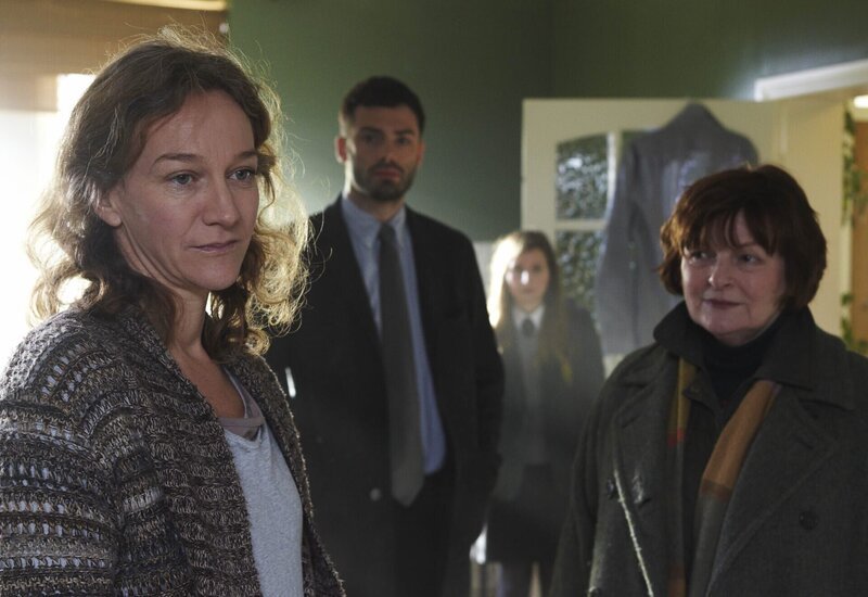 (v.l.n.r.) Mary (Matilda Ziegler ); Joe Ashworth (David Leon); Ruthie (Rebecca Benson); Vera Stanhope (Brenda Blethyn) – Bild: ITV Studios /​ Helen Turton