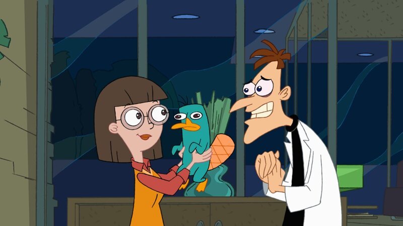 PHINEAS AND FERB – „Get That Bigfoot Outta My Face!“ Đ Phineas, Ferb, Candace and the gang go to visit Phineas and FerbŐs grandparents at their lake house. Candace is hating the woods and feeling like she doesn’t belong in her family, especially since her grandfather is really just an older version of Phineas. But when Grandpa and the boys try to scare Candace with a fake Bigfoot in the woods, she and Grandma get the last laugh when they team up to scare the boys. Meanwhile Perry is stuck as the third wheel on Dr. DŐs romantic date, on „Phineas and Ferb,“ – Bild: DISNEY CHANNEL