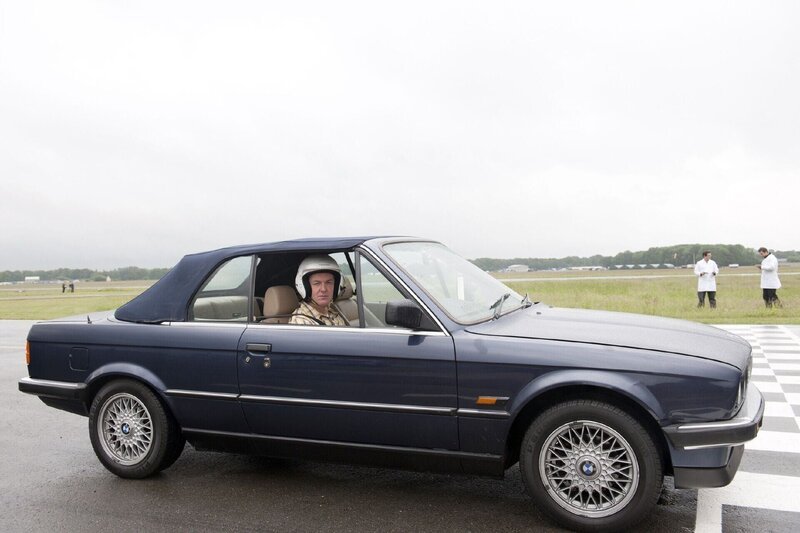 James May im 1980’s BMW 325i Convertible – Bild: RTL /​ © BBC Worldwide