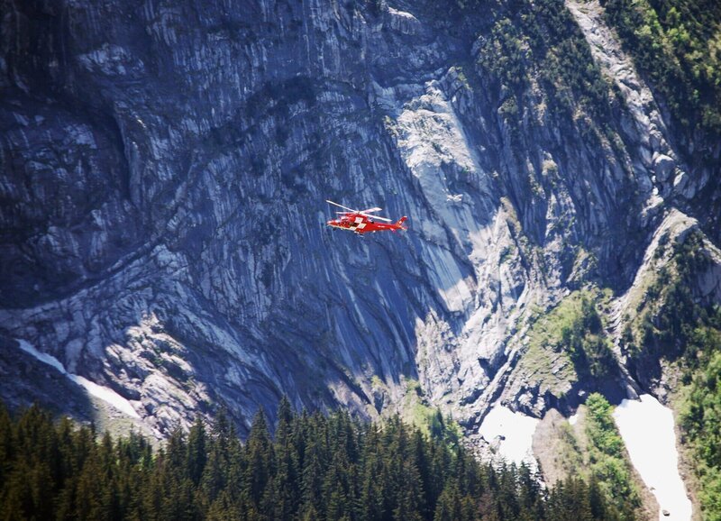 SRF bi de Lüt Wunderland – Region rund um den Eiger/​BE Staffel 5, Episode 7 Rega-Rettungsübung im Gletschersand in Grindelwald – Bild: SRF/​Rebecca Dütschler