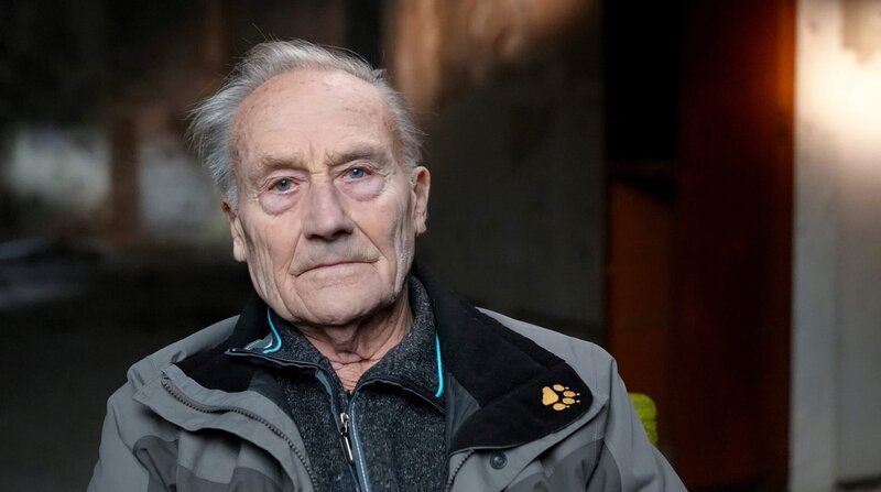 Siegfried Ploschenz, ehemaliger Berufsschullehrer von Erwin Hagedorn. – Bild: MDR