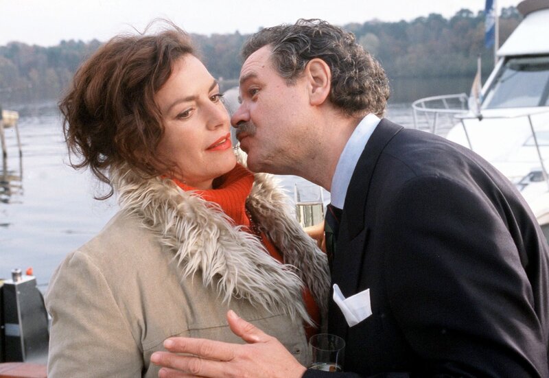 Eine zweimalige Frau – Bild: ARD Degeto/​Volker Roloff