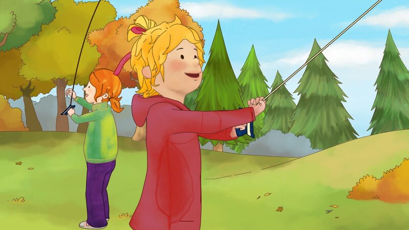 Conni und Anna lassen Drachen steigen. – Bild: ZDF