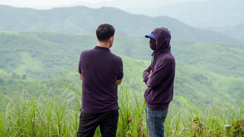 In der nordthailändischen Bergregion befinden sich wichtige Schmuggelrouten für Drogen. Dieser ehemalige Späher ist heute Informant für die Polizei. – Bild: ZDF und Vice Media