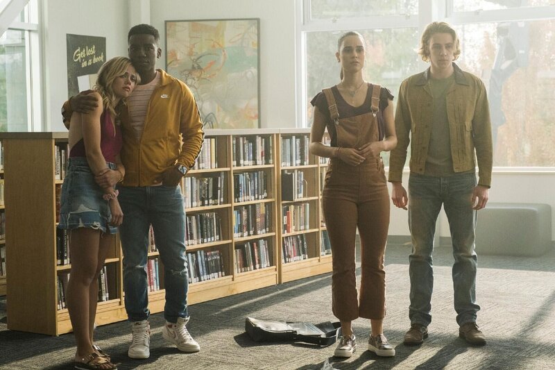 v.l.n.r.: Addy Prentiss (Annalisa Cochrane), Cooper Clay (Chibuikem Uche), Bronwyn Rojas (Marianly Tejada), Nate Macauley (Cooper van Grootel) – Bild: RTL /​ © 2021 Universal Content Productions LLC