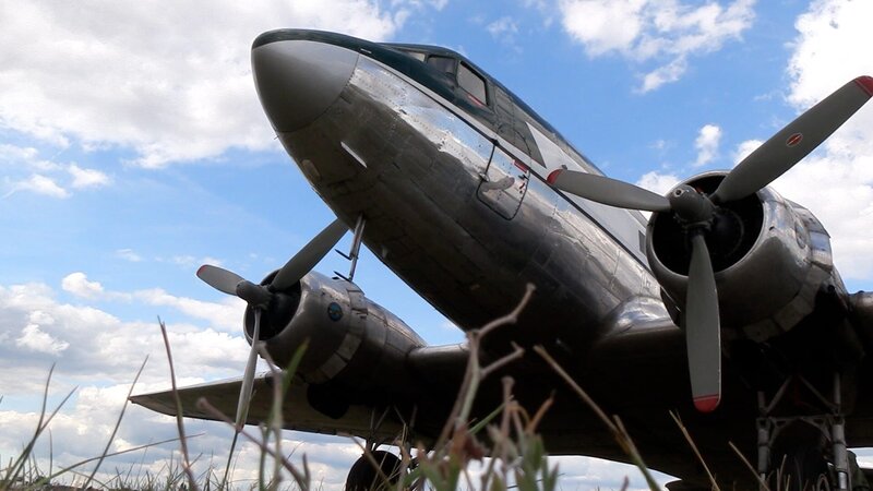 Douglas DC-3 – Bild: Warner Bros. Discovery