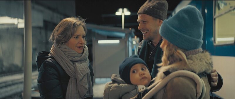 Julia Jentsch (Helene), Tambet Tuisk (Pavel), Lena Tronina (Eugenia). – Bild: ORF/​FreibeuterFilm